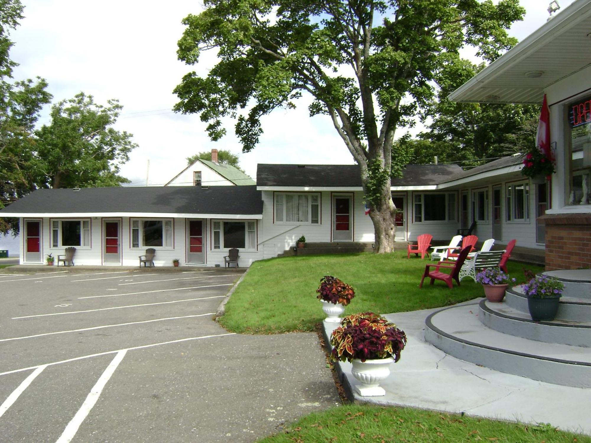 Lakelawn B&B And Motel Yarmouth Eksteriør bilde
